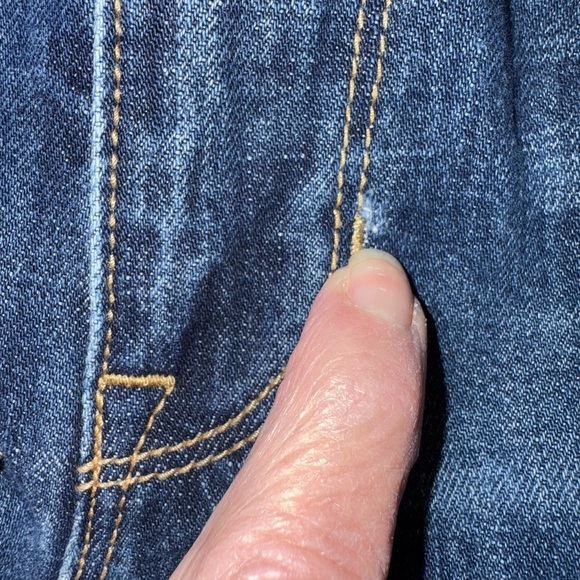 Talbots Flawless 5-Pocket Boyfriend Jeans Sz 4 100% Cotton - Picture 13 of 13